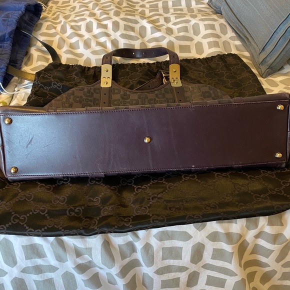 Gucci Handbag *VINTAGE AND RARE - Picture 7 of 8